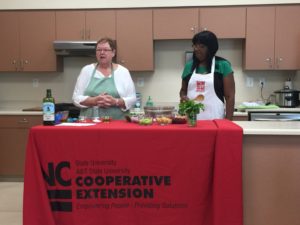 Cover photo for Extension Master Food Volunteer Program Is Now Accepting Applications for 2018